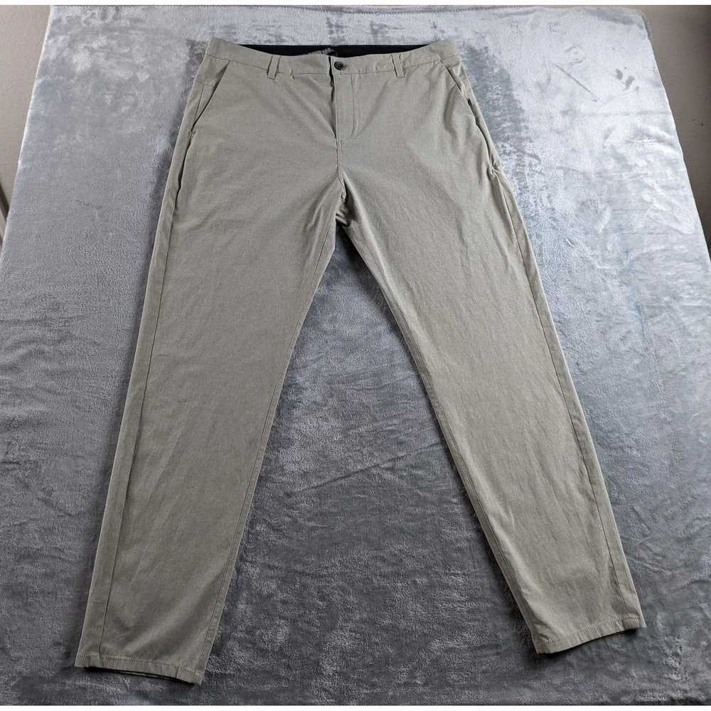 Vuori Aim Pants Men 38x30 Light Gray Stretch Slim Chino Trouser Performance V431